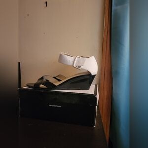 Women's wedge sandals